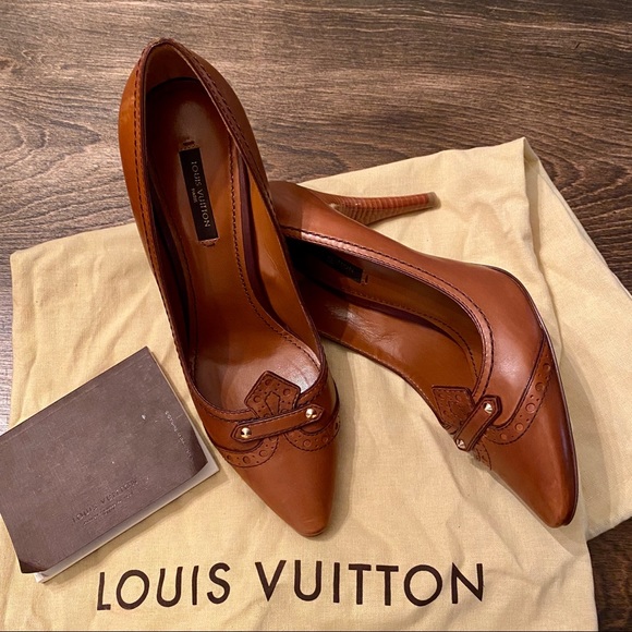 LOUIS VUITTON LV Spectator Stud Pumps Cognac leather size 37 6090 - Picture 2 of 15
